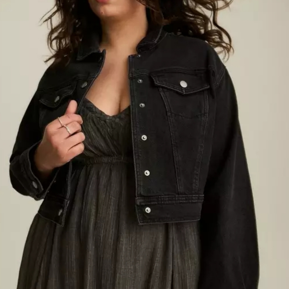 🆕️🖤3X TORRID FESTI 80'S CROPPED DENIM JACKET🖤